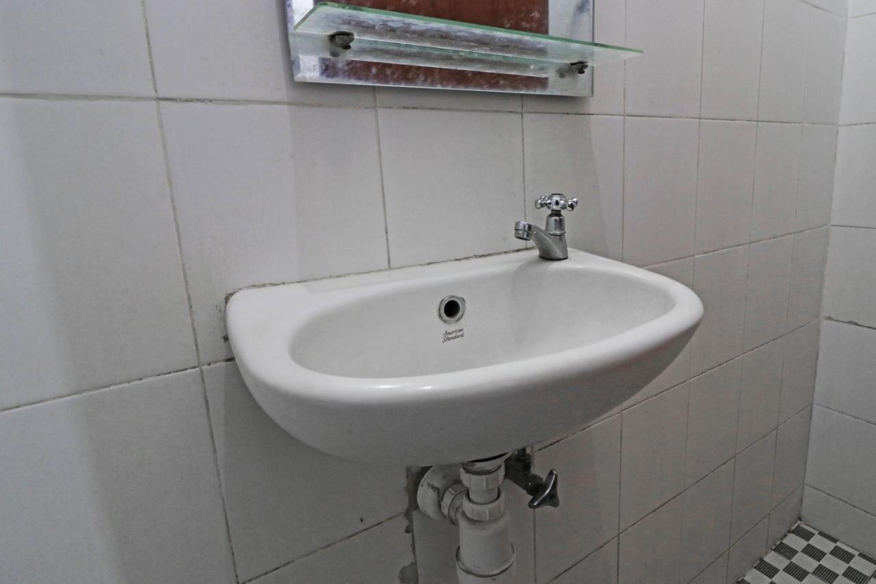 Borneo Hostel Джакарта Екстер'єр фото